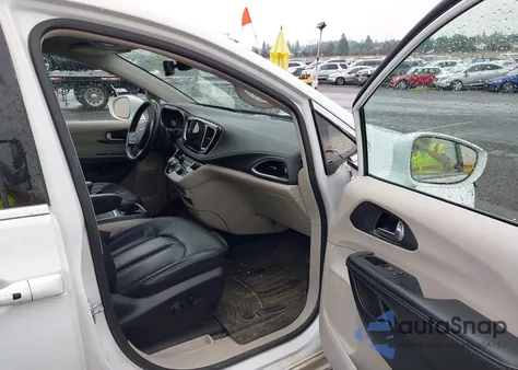 2022 Chrysler Pacifica Hybrid Touring L z USA, uszkodzony, nr VIN 2C4RC1L70NR121525